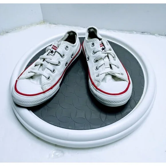 Converse White Low-Top Chuck Taylor All Star Youth Sneakers Sz 11 Canvas & Rubbe - Picture 2 of 7